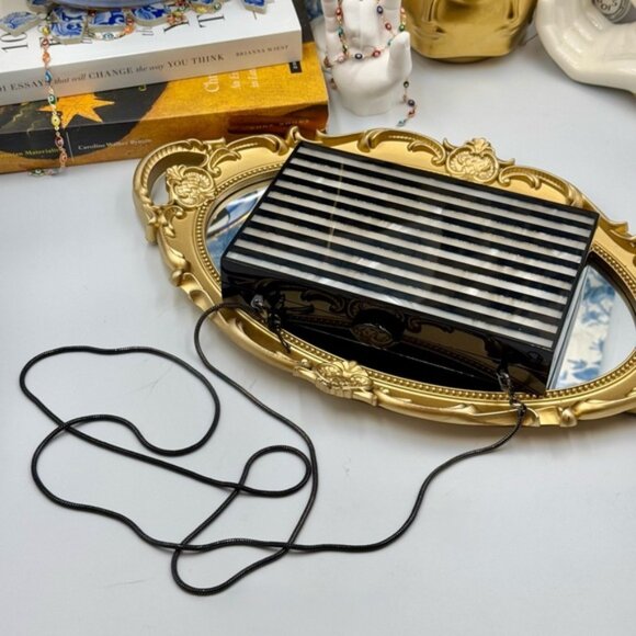 🆕 LULU GUINNESS 🧿 NWT Cassie Striped Black & Mother of Pearl Perspex Clutch - Picture 9 of 15